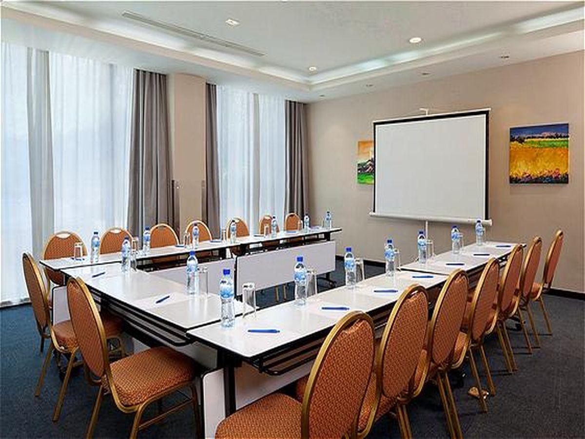 Holiday Inn Express Shanghai Putuo By Ihg Exterior photo